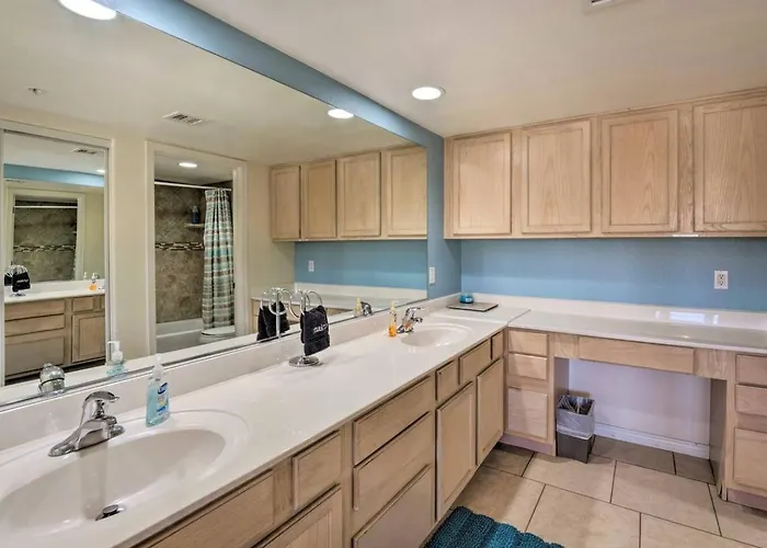 River View 2 King-suites W/beach Access! Apartment *
