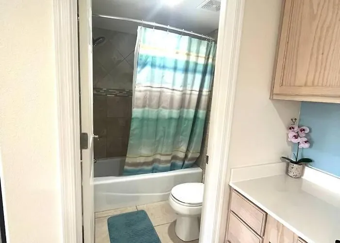 Apartment River View 2 King-suites W/beach Access! Lake Havasu City