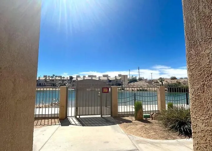 River View 2 King-suites W/beach Access! Apartment